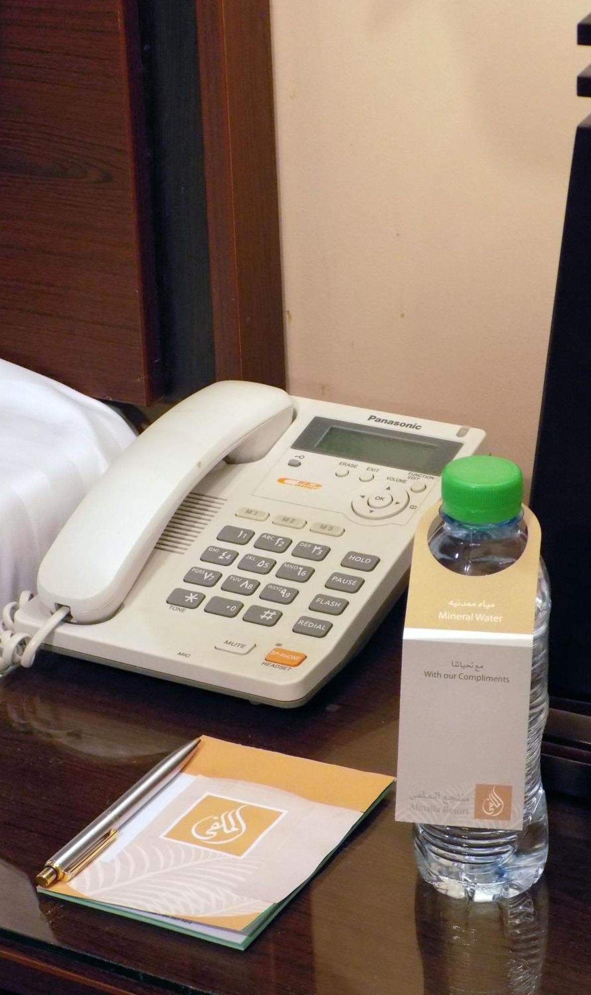 Onizah Hotel Unaizah Kamer foto